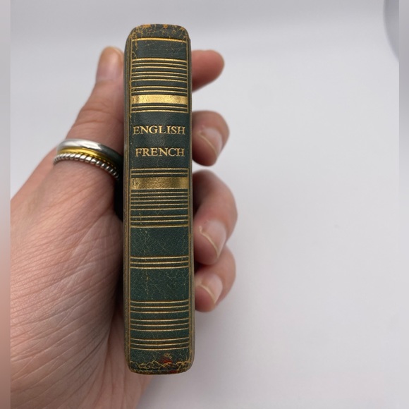 Vintage Burgess & Bowes Midget Series Black Leather Dictionary - Picture 4 of 16